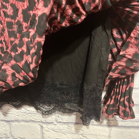 NWOT Laurie Felt Leopard Shirt Medium - Picture 2 of 5